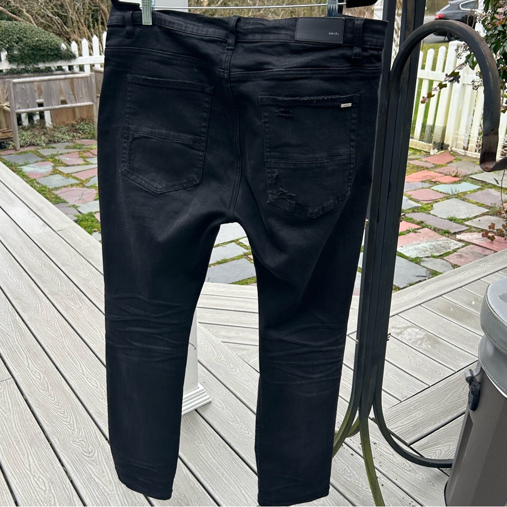๐ฆ Amiri Distressed Ripped Jeans - Picture 17 of 17